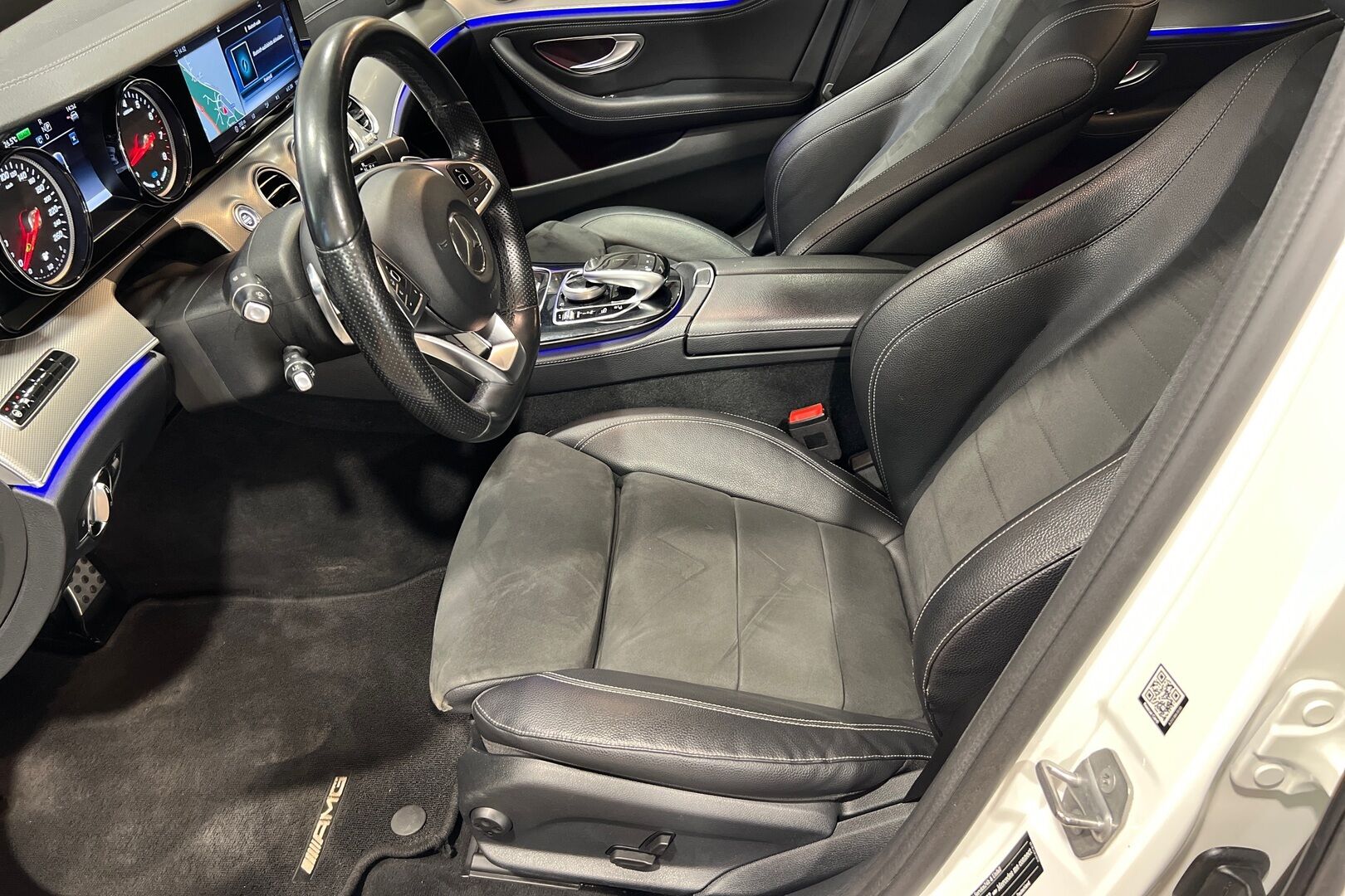 Mercedes-Benz E iso kuva 9