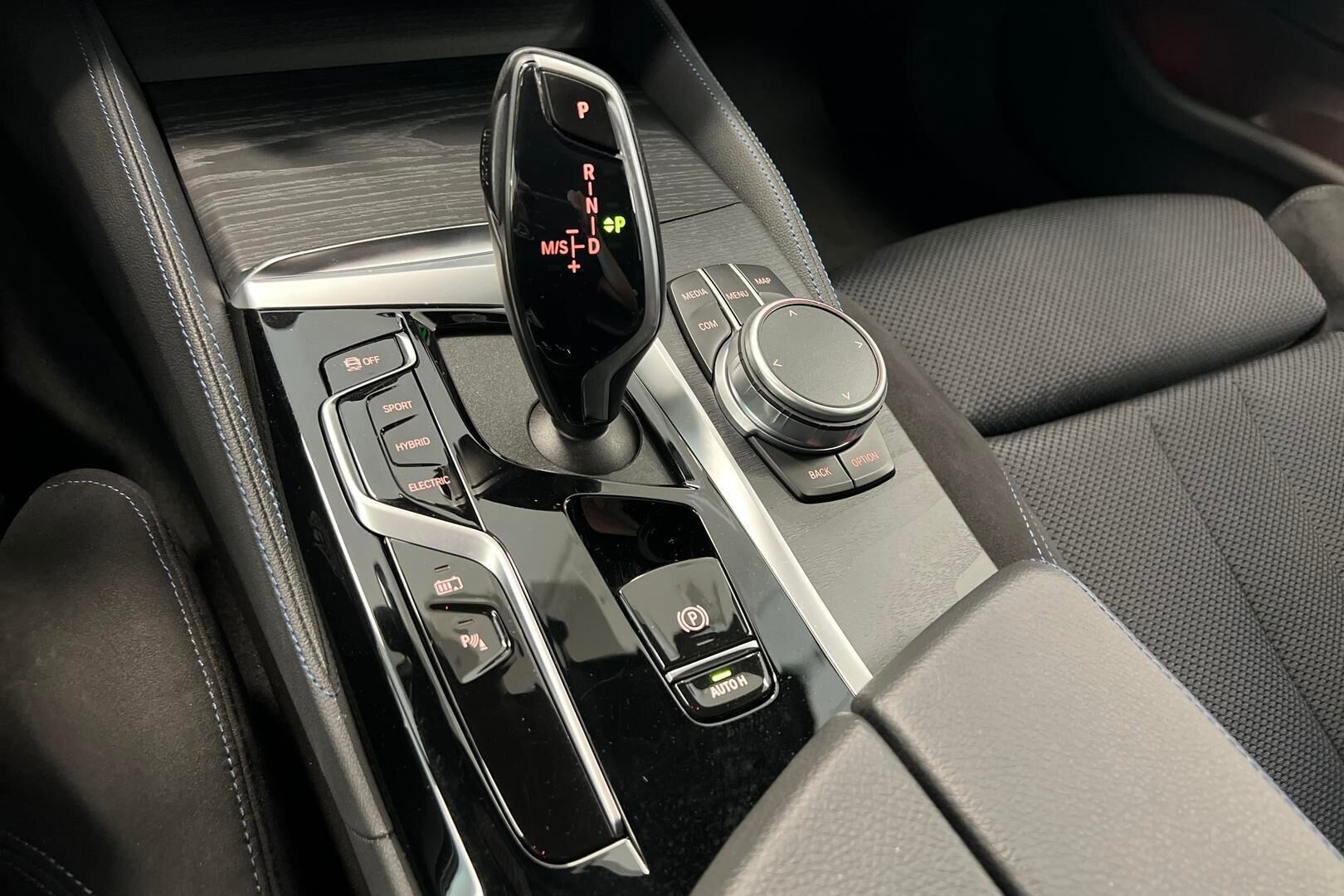 BMW 5-sarja iso kuva 15