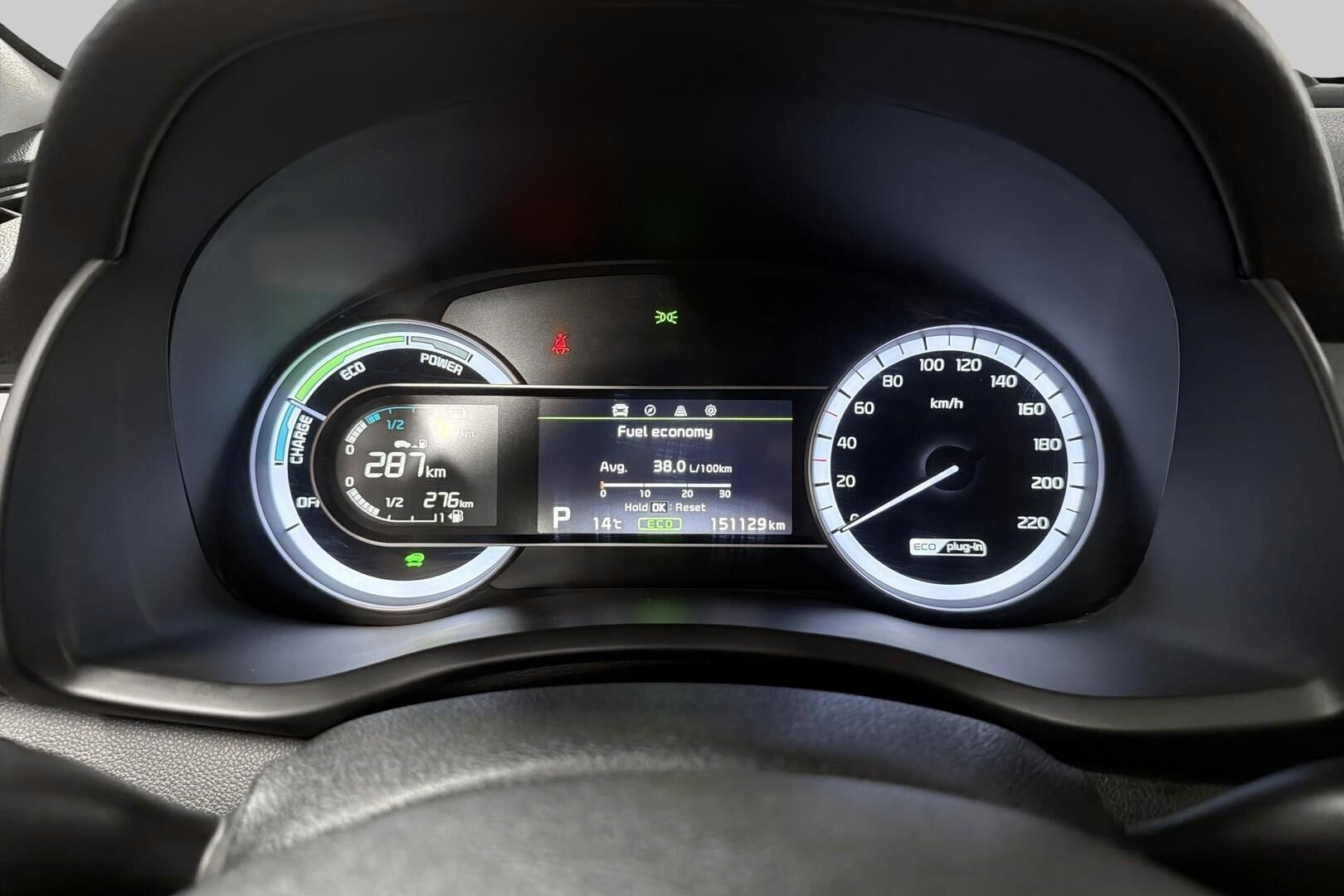 Kia Niro plug-in iso kuva 13