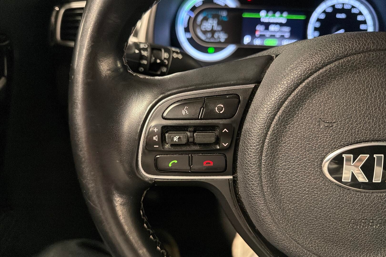 Kia Niro plug-in iso kuva 34