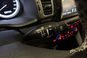 Kia Niro plug-in esikatselu 15