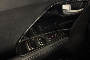Kia Niro plug-in esikatselu 18