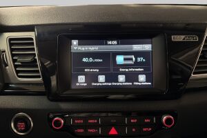 Kia Niro plug-in esikatselu 22