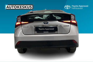 Toyota Prius esikatselu 2