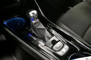 Toyota C-HR esikatselu 16