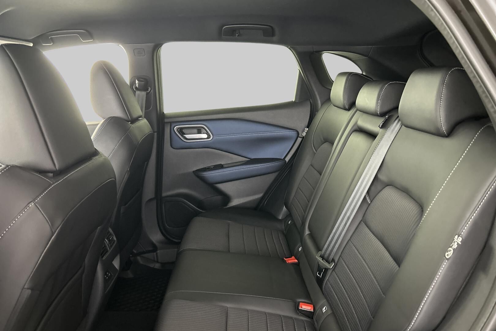 Nissan Qashqai iso kuva 10