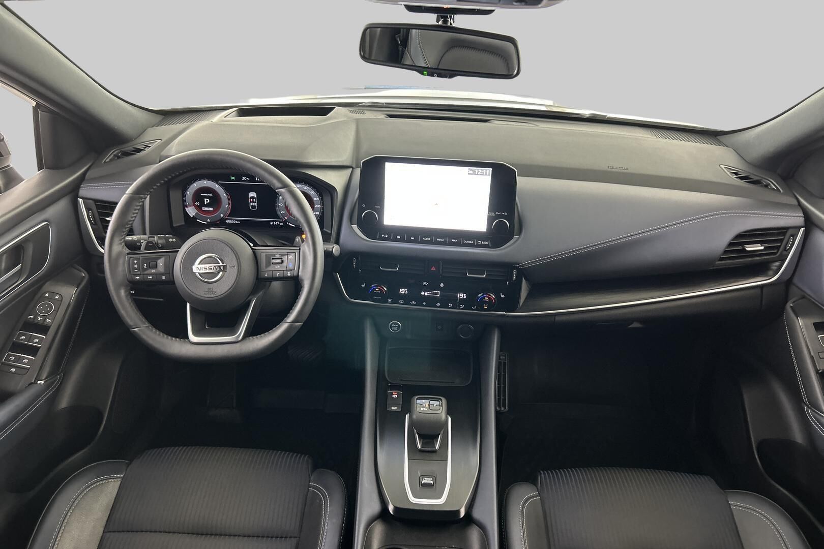 Nissan Qashqai iso kuva 11