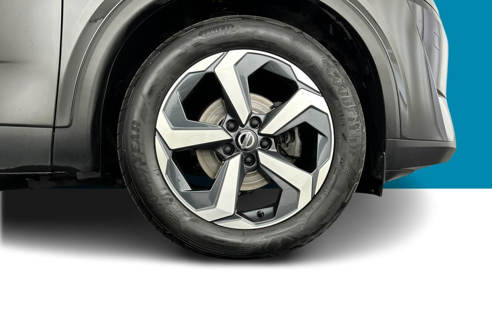 Nissan Qashqai iso kuva 13