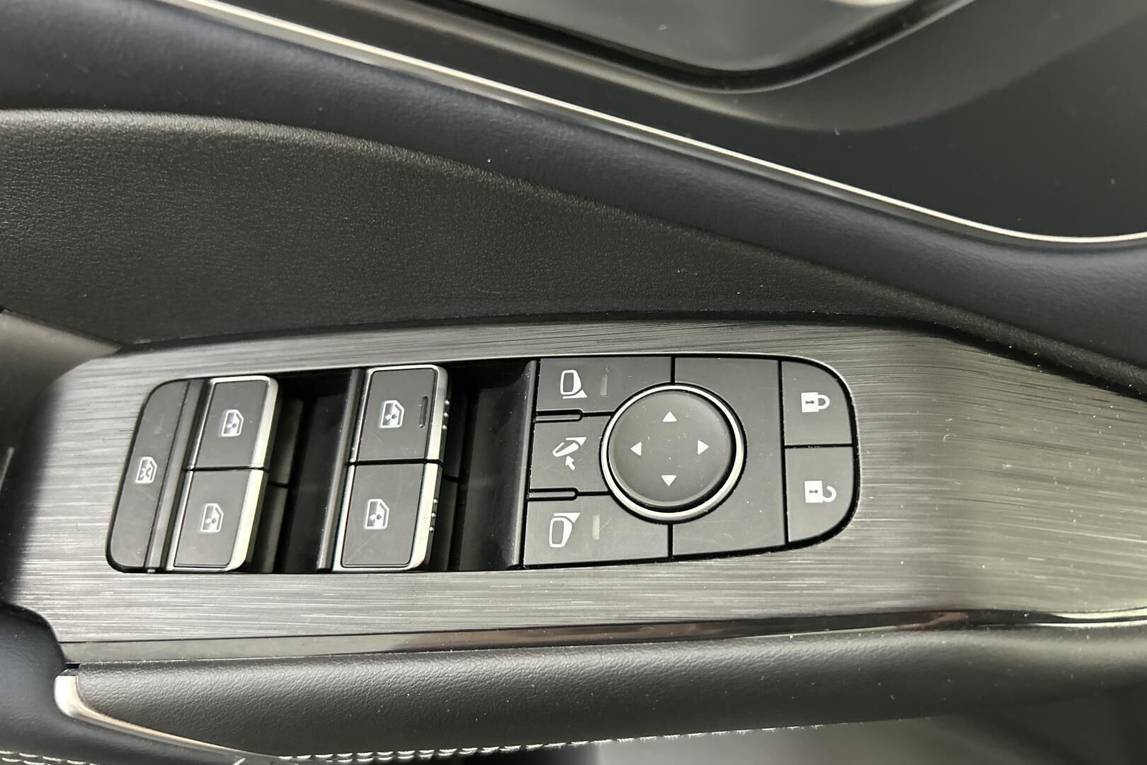 Nissan Qashqai iso kuva 26