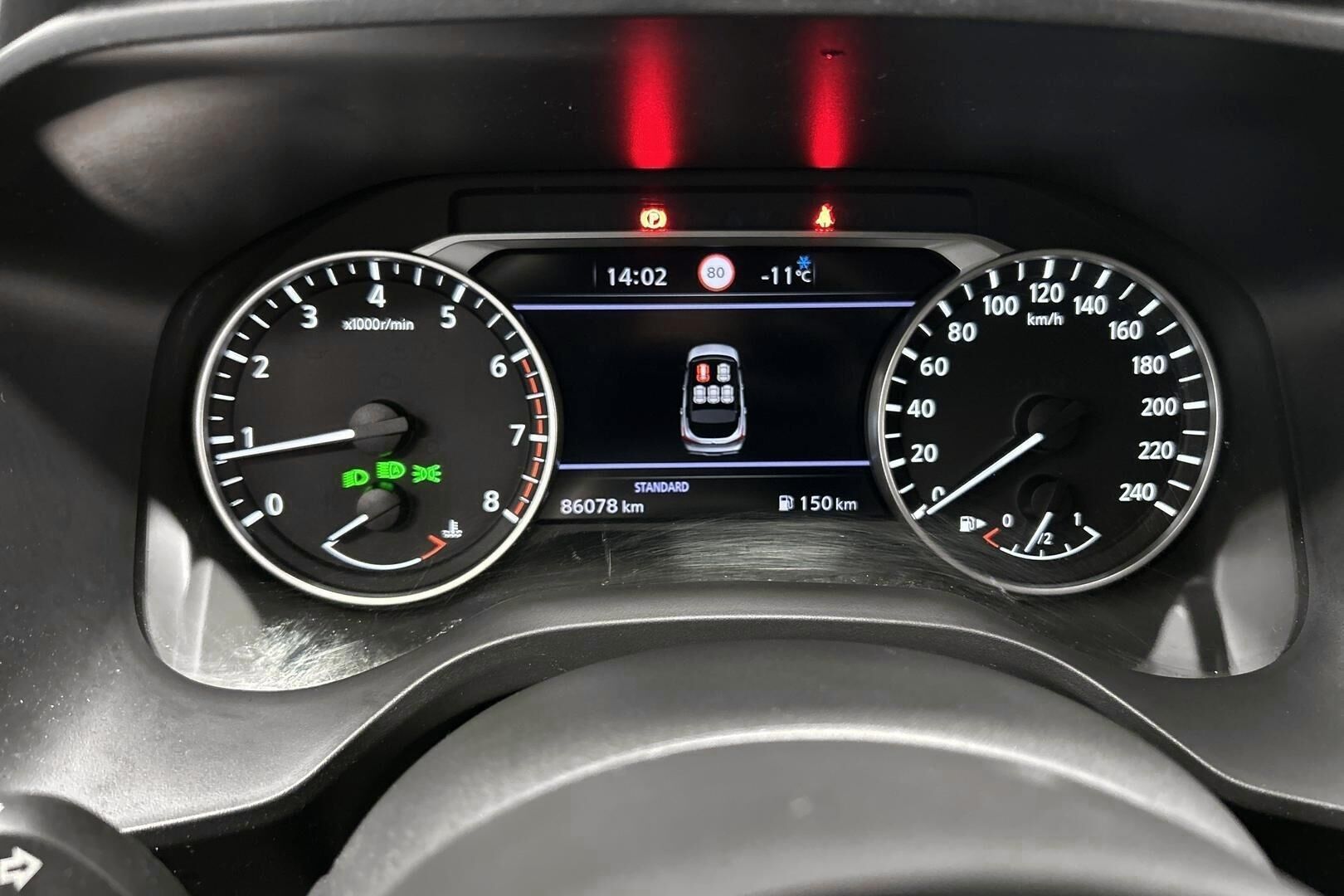 Nissan Qashqai iso kuva 15