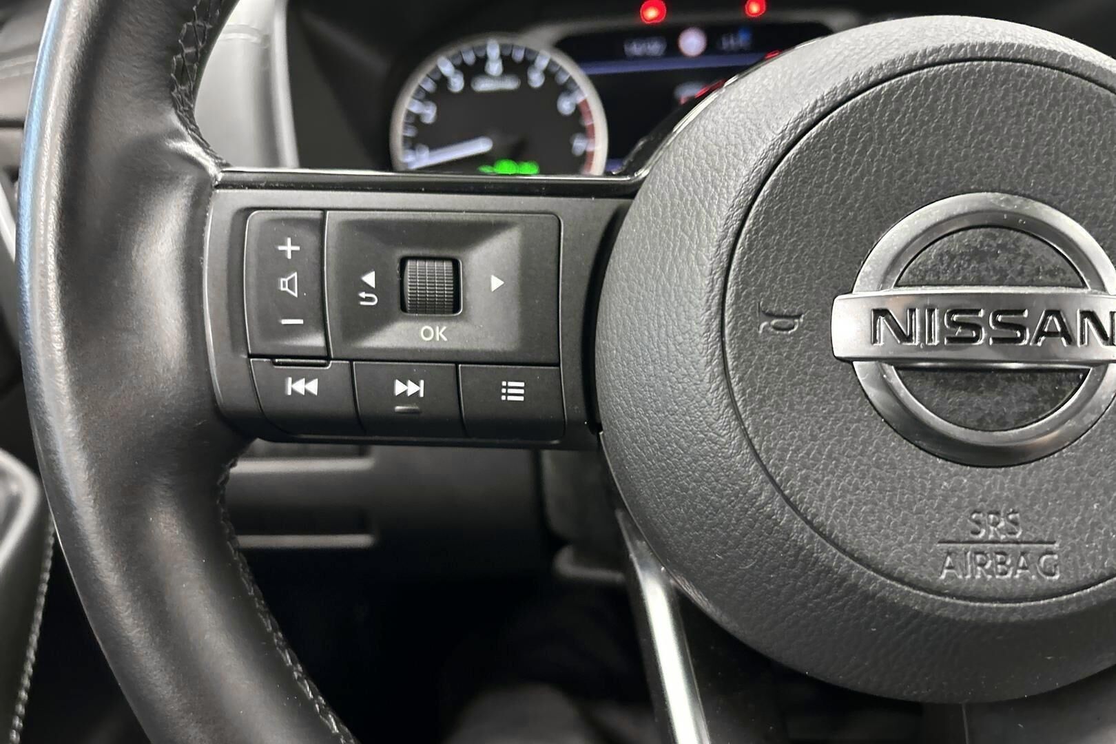 Nissan Qashqai iso kuva 16