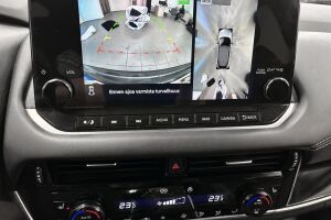 Nissan Qashqai esikatselu 13