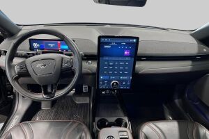 Ford Mustang Mach-E esikatselu 9