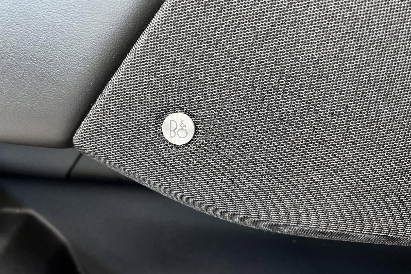 Ford Mustang Mach-E iso kuva 13