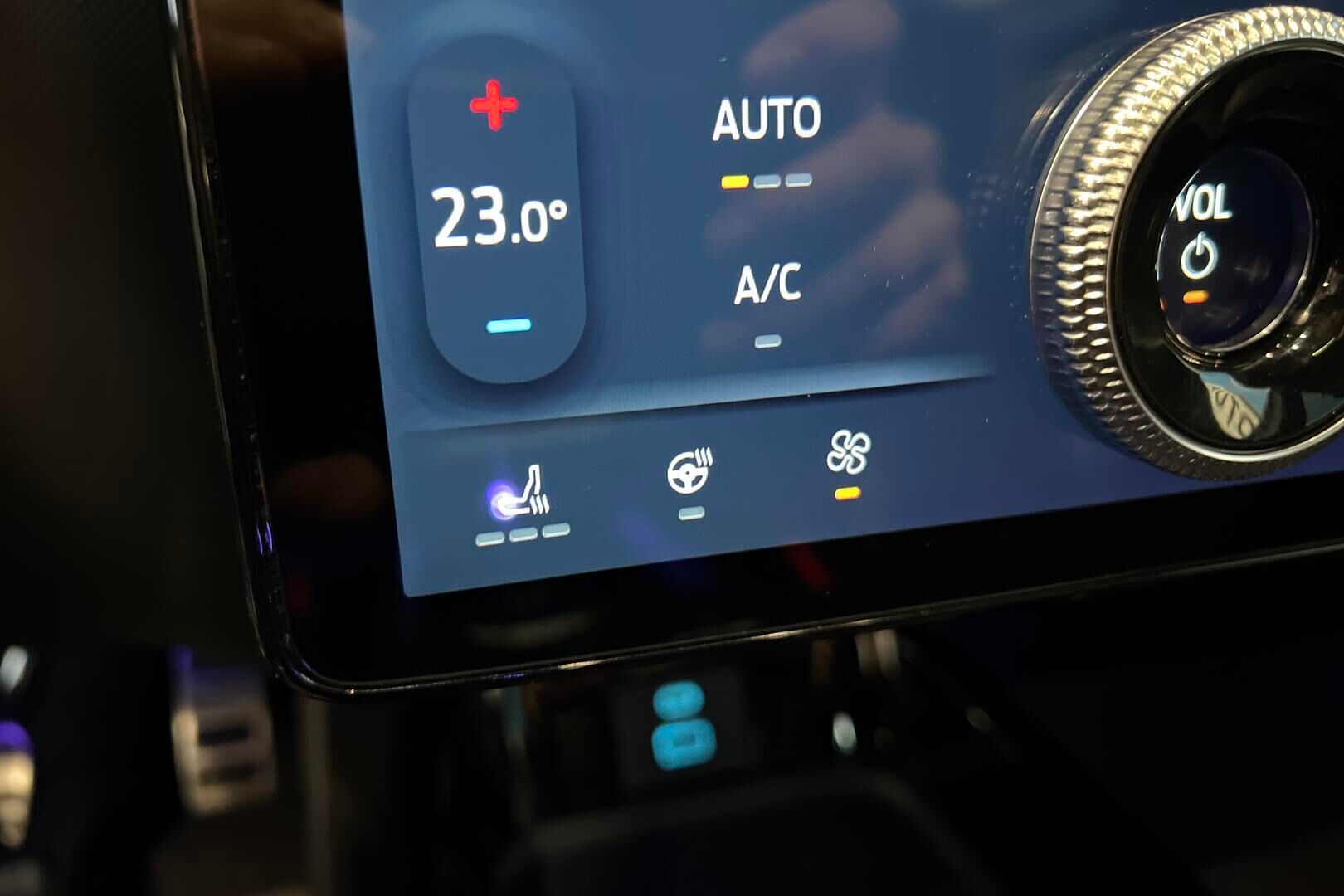 Ford Mustang Mach-E iso kuva 26