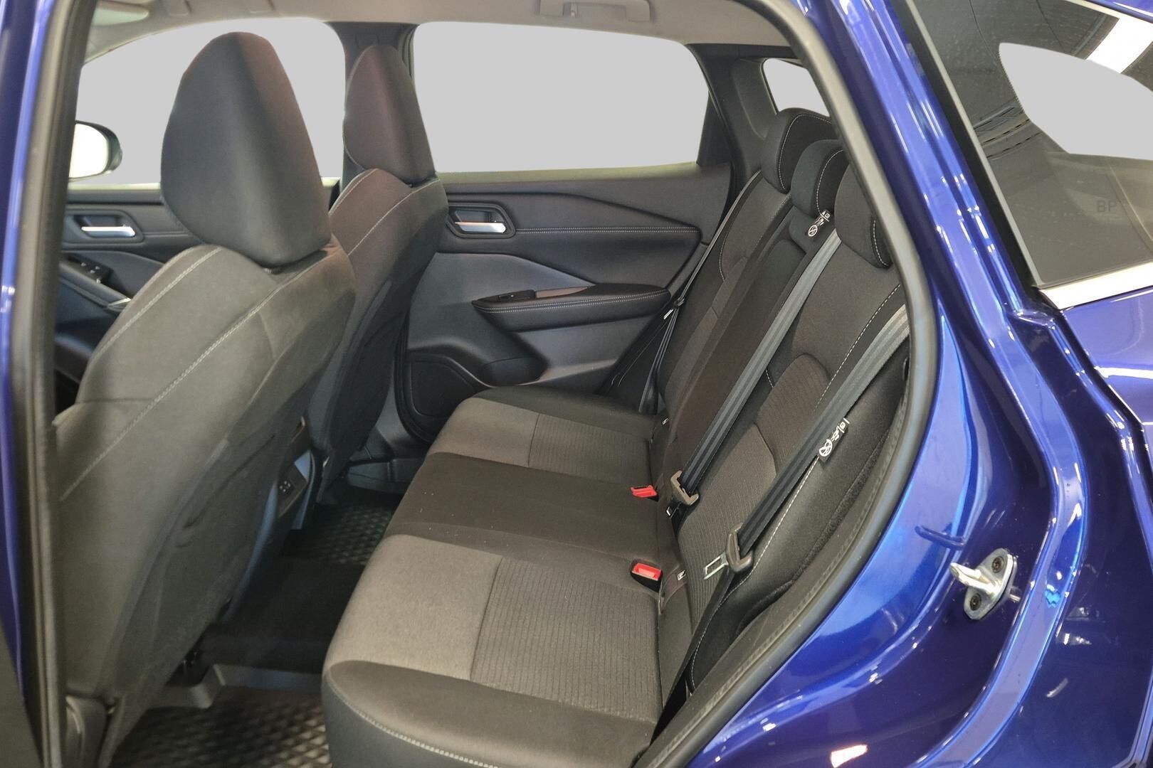 Nissan Qashqai iso kuva 9