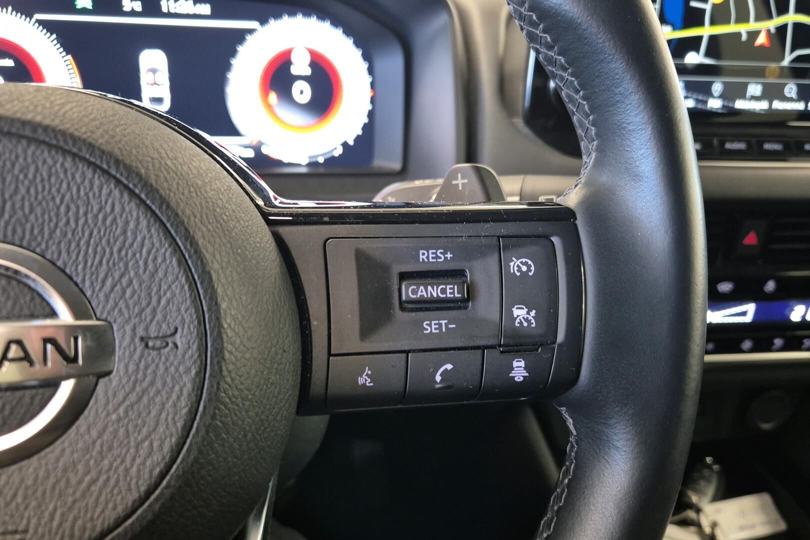 Nissan Qashqai iso kuva 15
