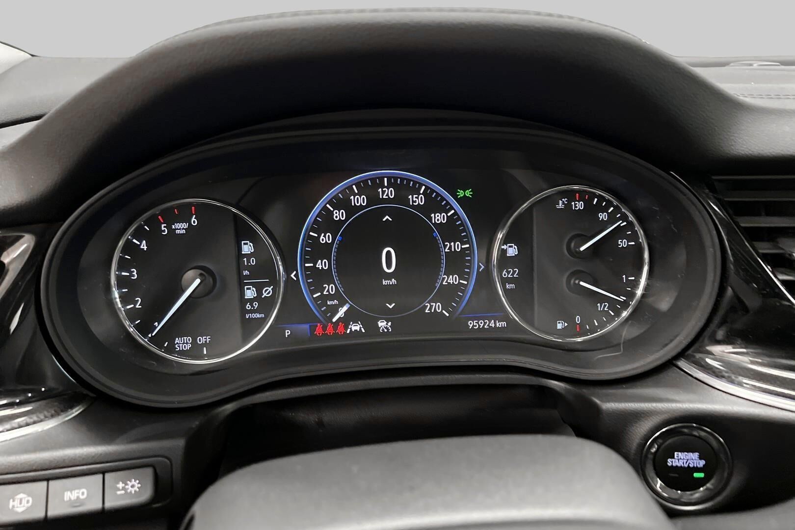 Opel Insignia iso kuva 21