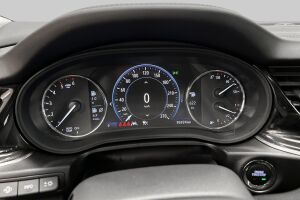 Opel Insignia esikatselu 21