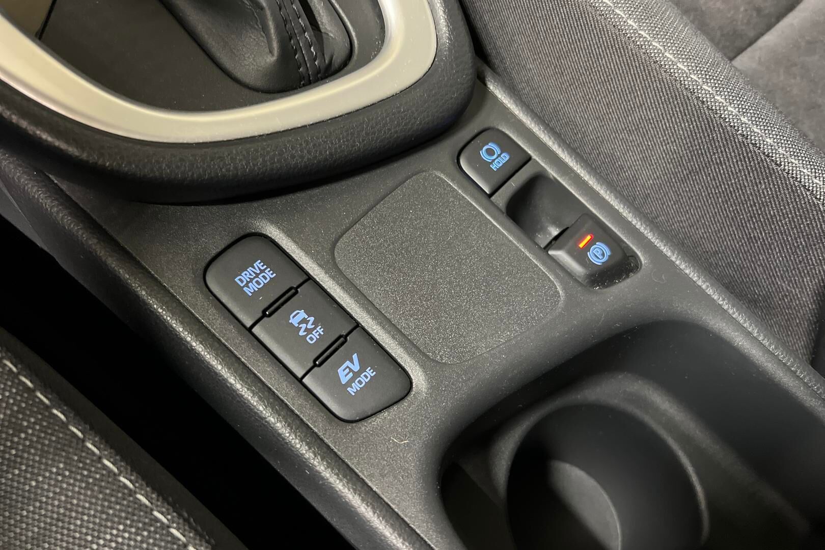 Toyota Yaris iso kuva 16