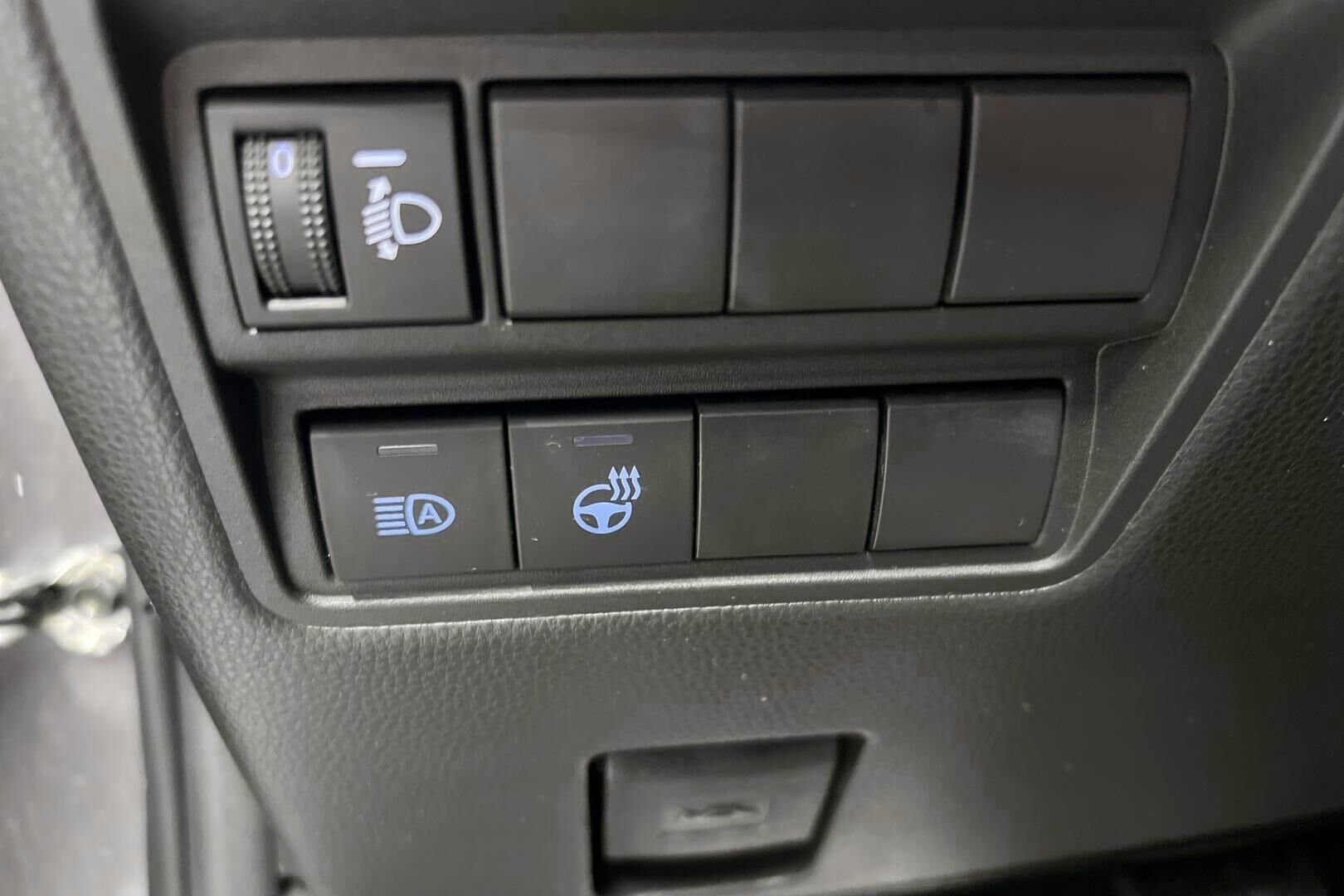 Toyota Yaris iso kuva 19