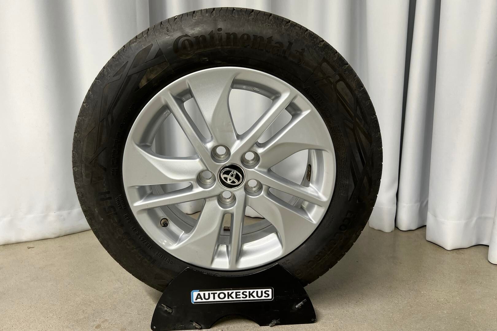 Toyota Yaris iso kuva 20