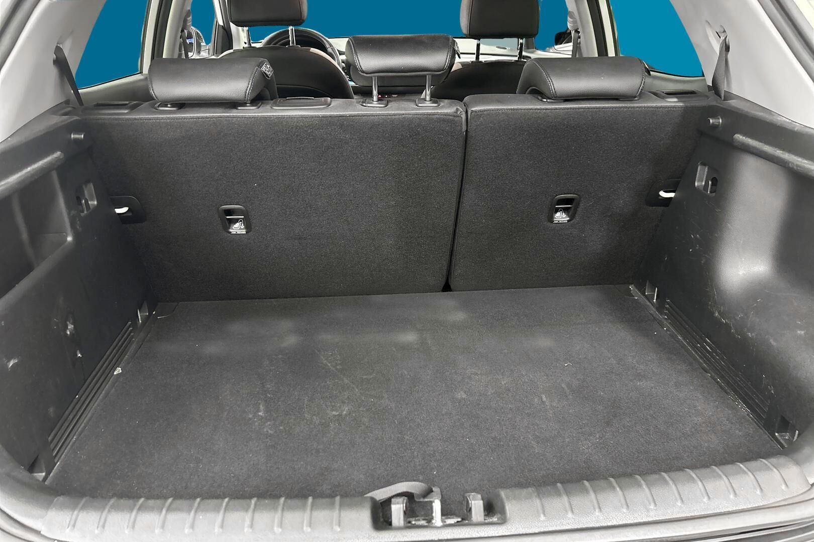 Kia Stonic iso kuva 12