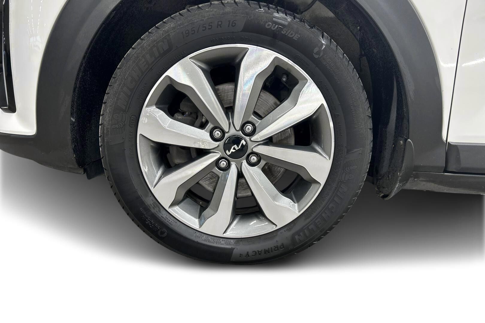 Kia Stonic iso kuva 13