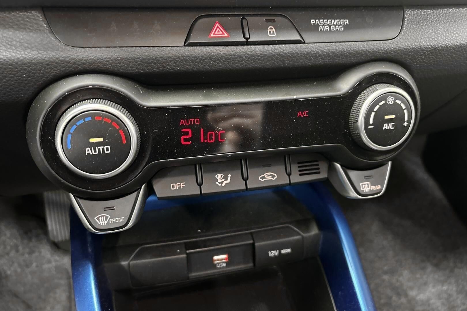 Kia Stonic iso kuva 22