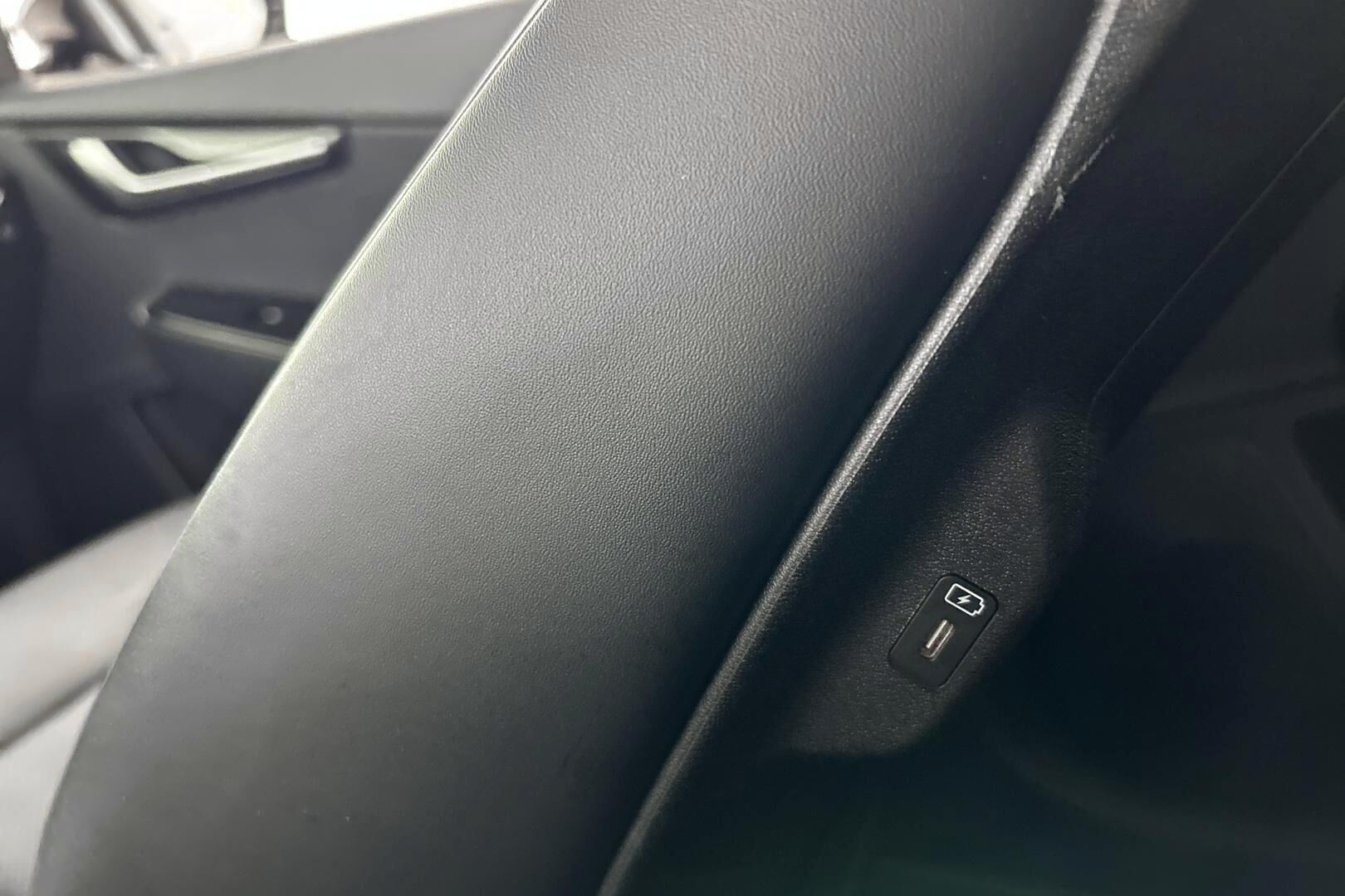Kia EV6 iso kuva 30
