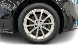 Mercedes-Benz B esikatselu 12