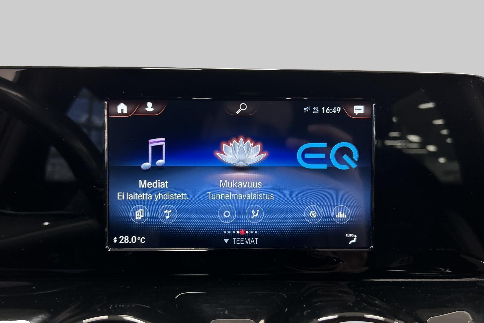 Mercedes-Benz B iso kuva 34