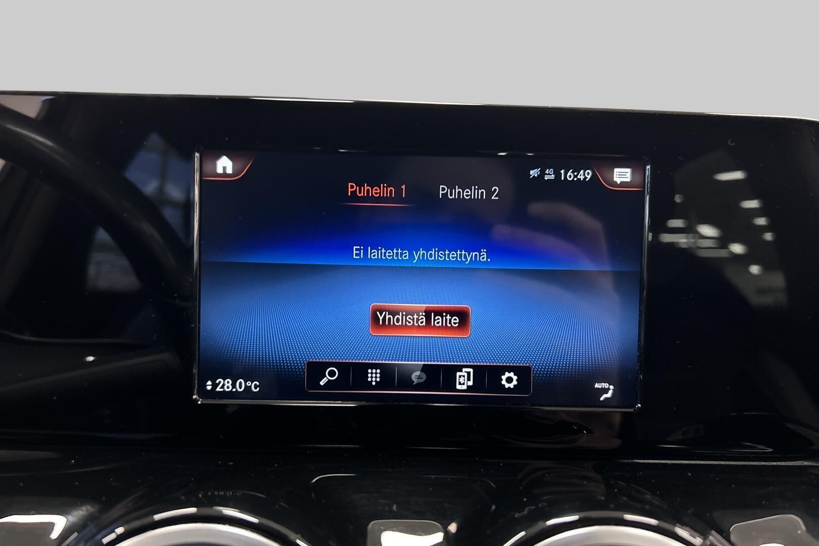 Mercedes-Benz B iso kuva 24