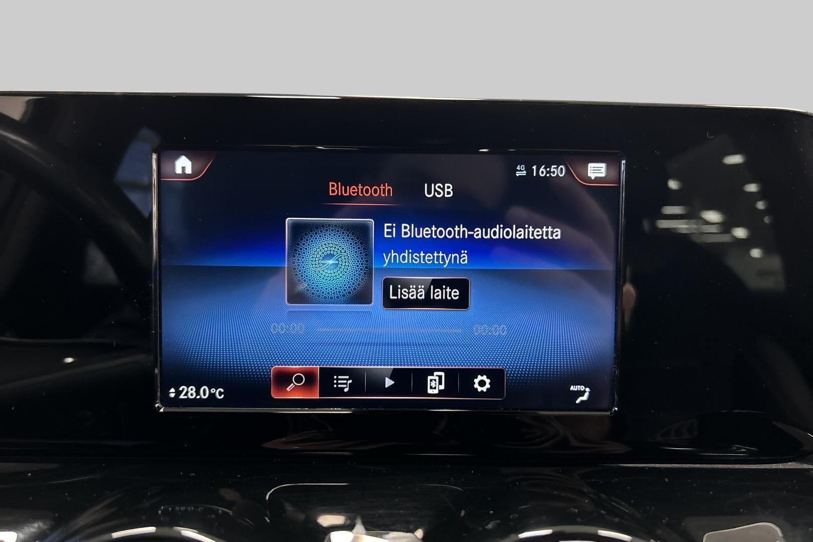 Mercedes-Benz B iso kuva 26