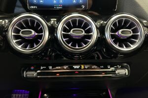 Mercedes-Benz B esikatselu 30