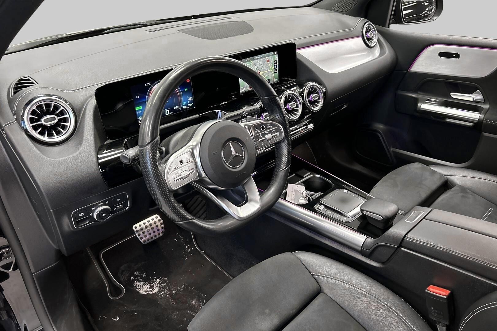 Mercedes-Benz B iso kuva 8