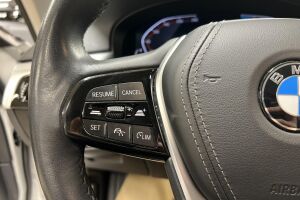 BMW 5-sarja esikatselu 18