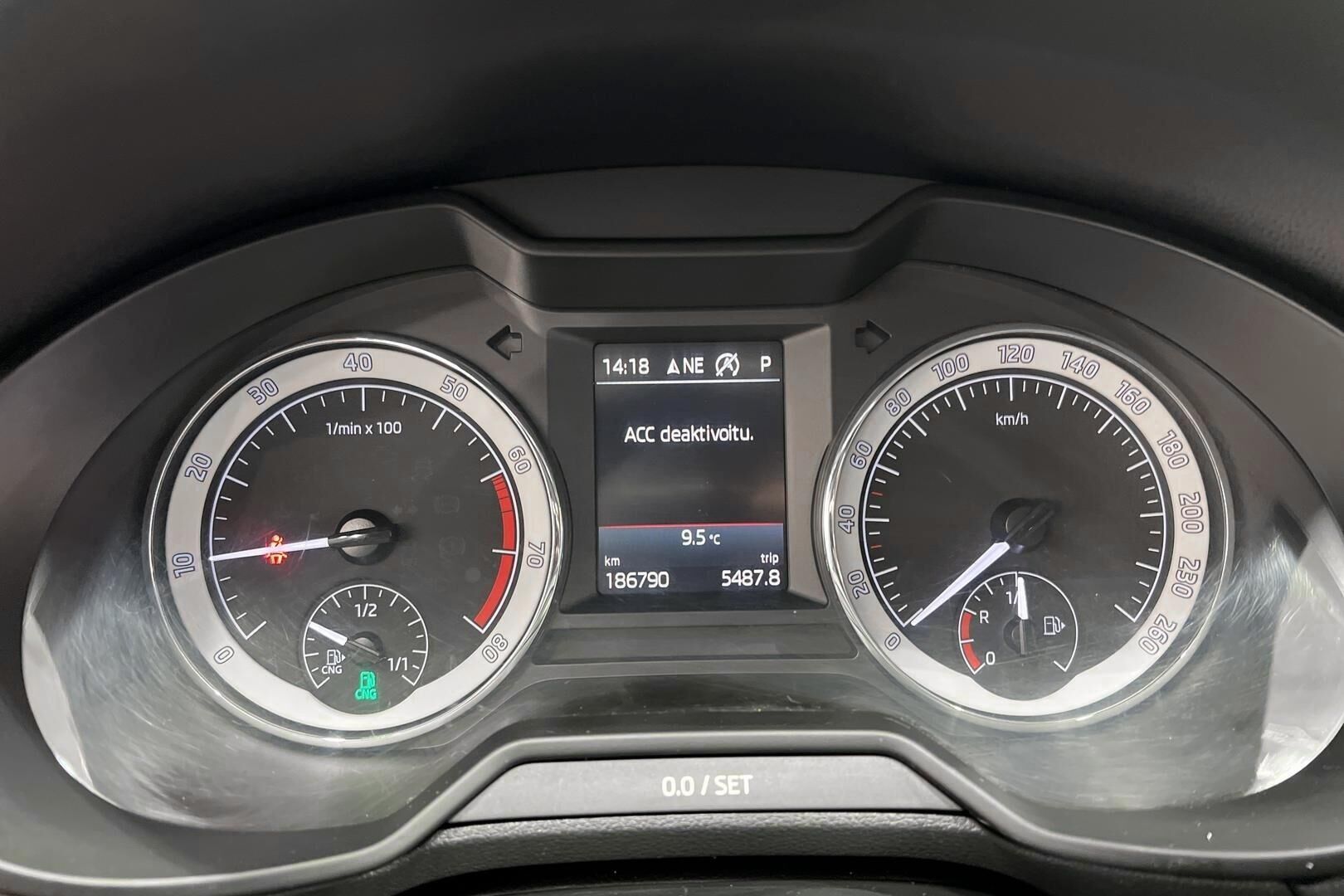 Skoda Octavia iso kuva 19