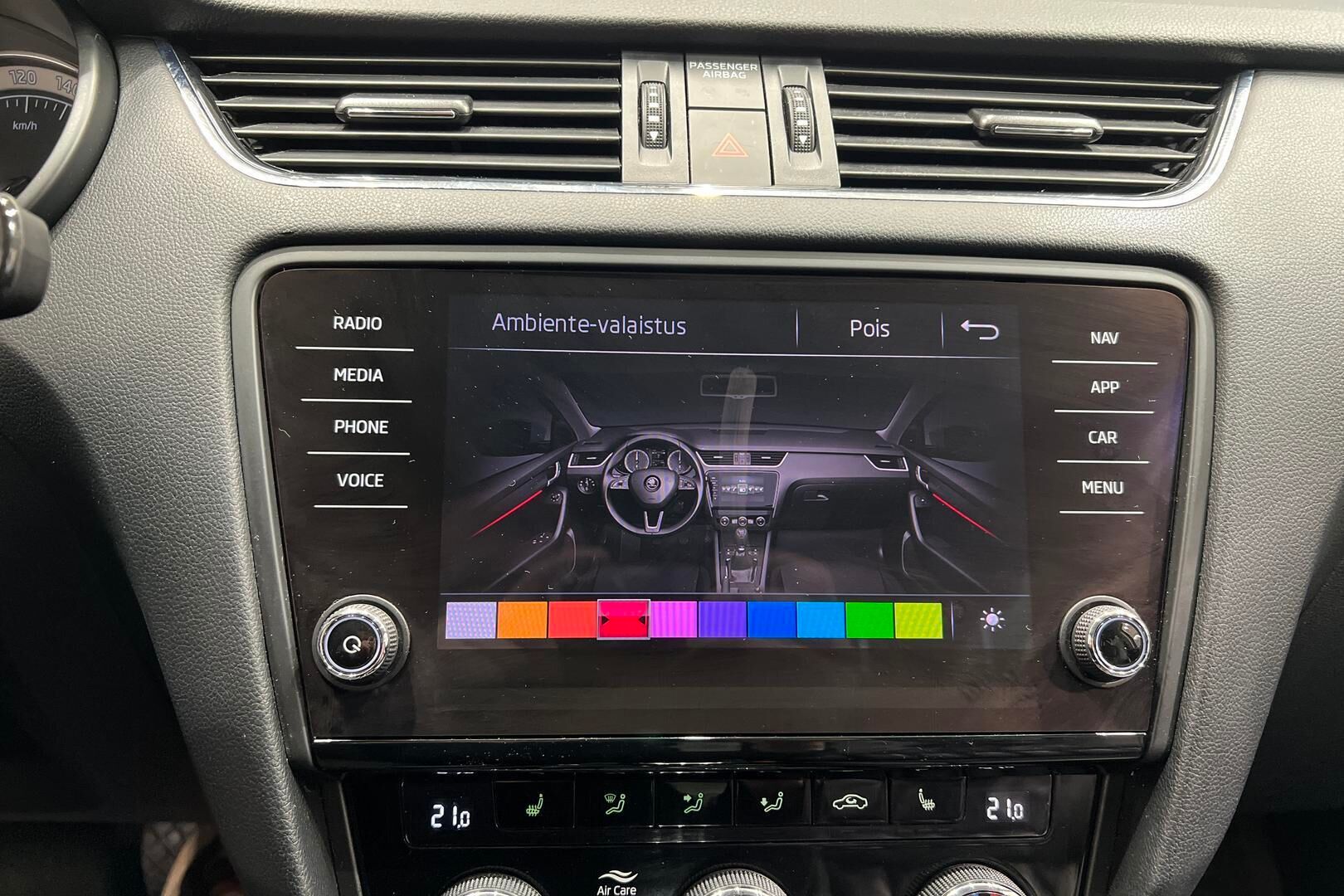 Skoda Octavia iso kuva 22