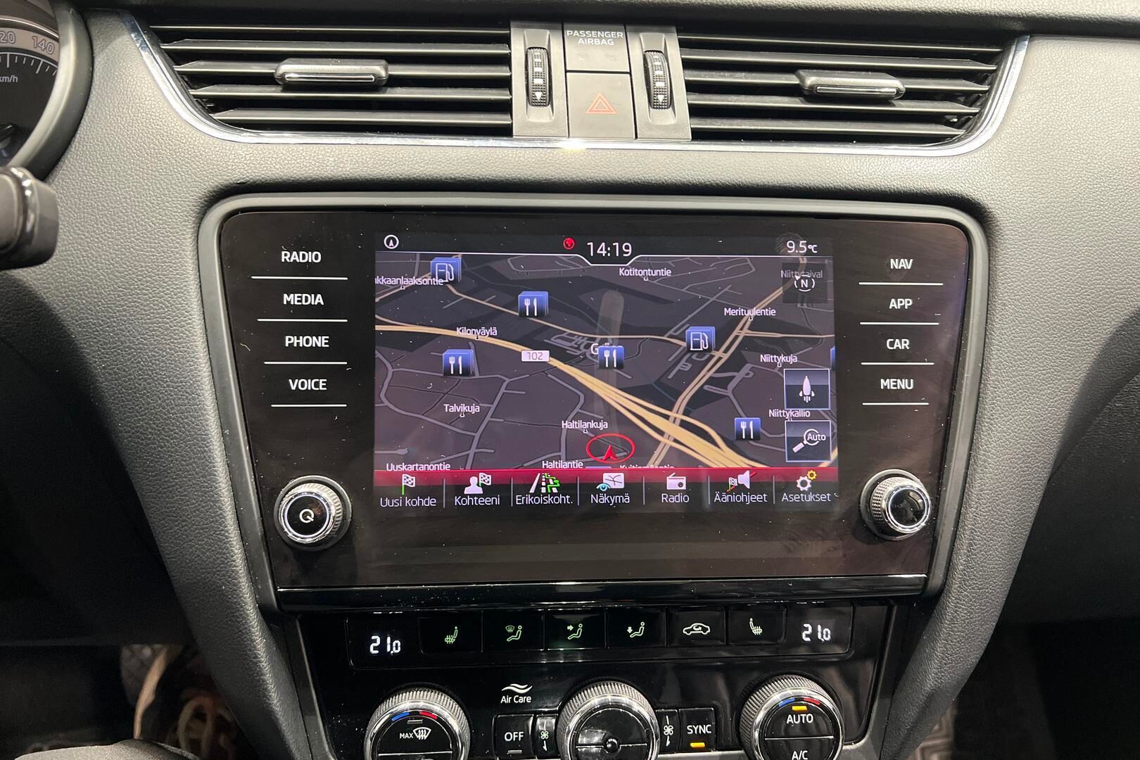 Skoda Octavia iso kuva 23