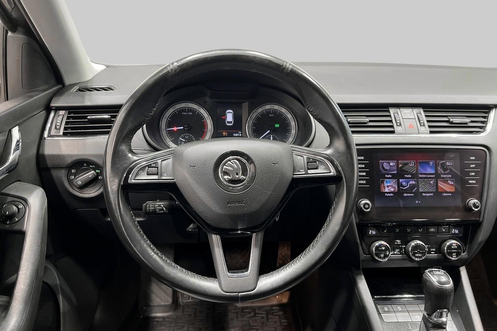 Skoda Octavia iso kuva 4