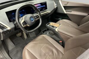 BMW iX esikatselu 9