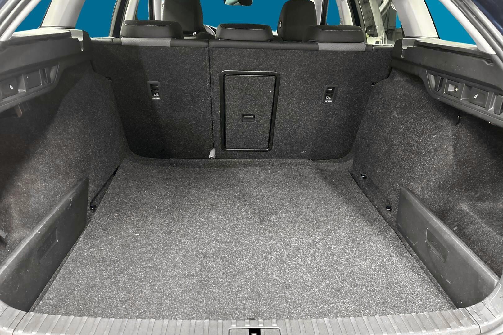 Skoda Octavia iso kuva 9