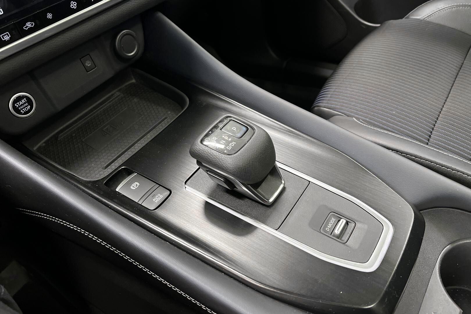 Nissan Qashqai iso kuva 14