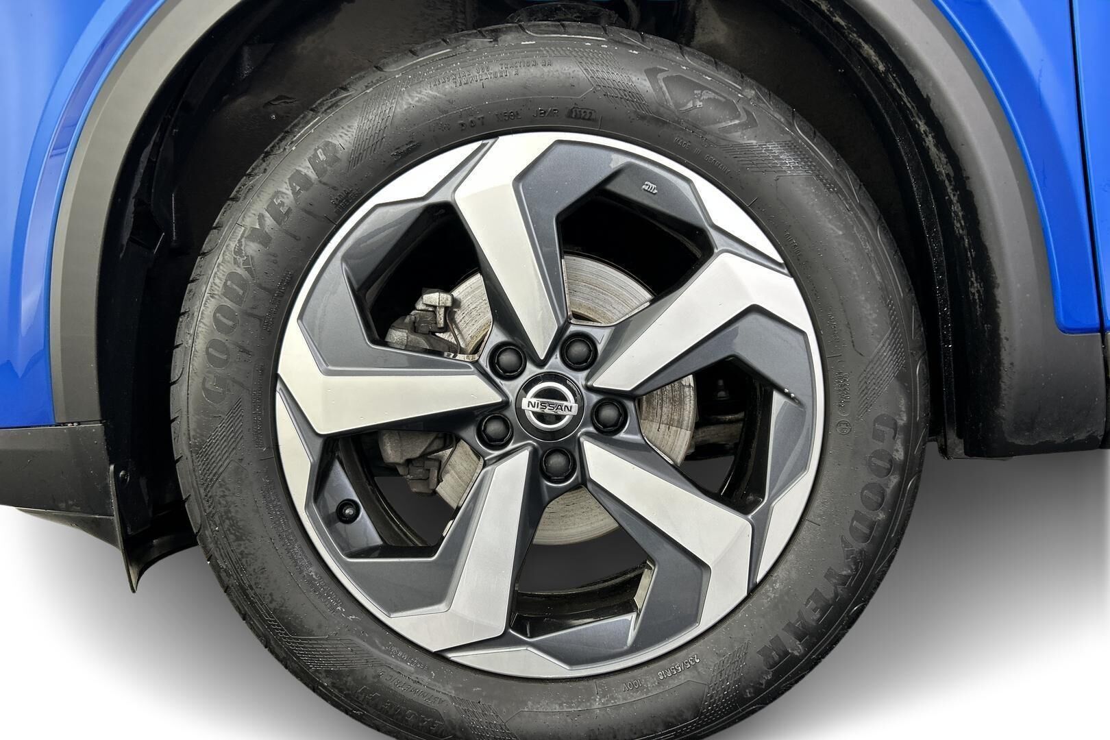 Nissan Qashqai iso kuva 5