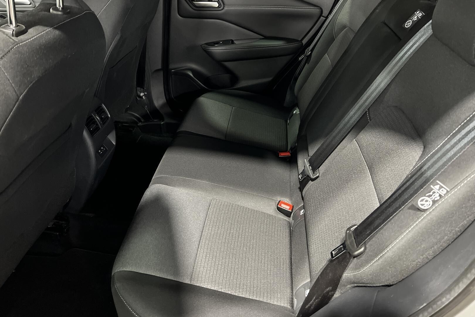 Nissan Qashqai iso kuva 8