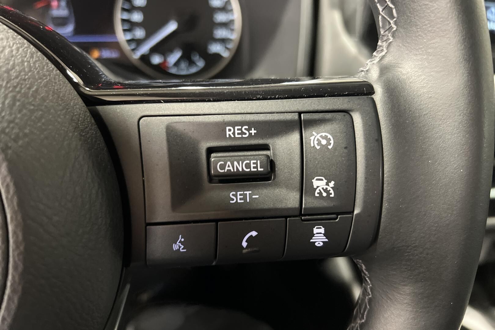 Nissan Qashqai iso kuva 23