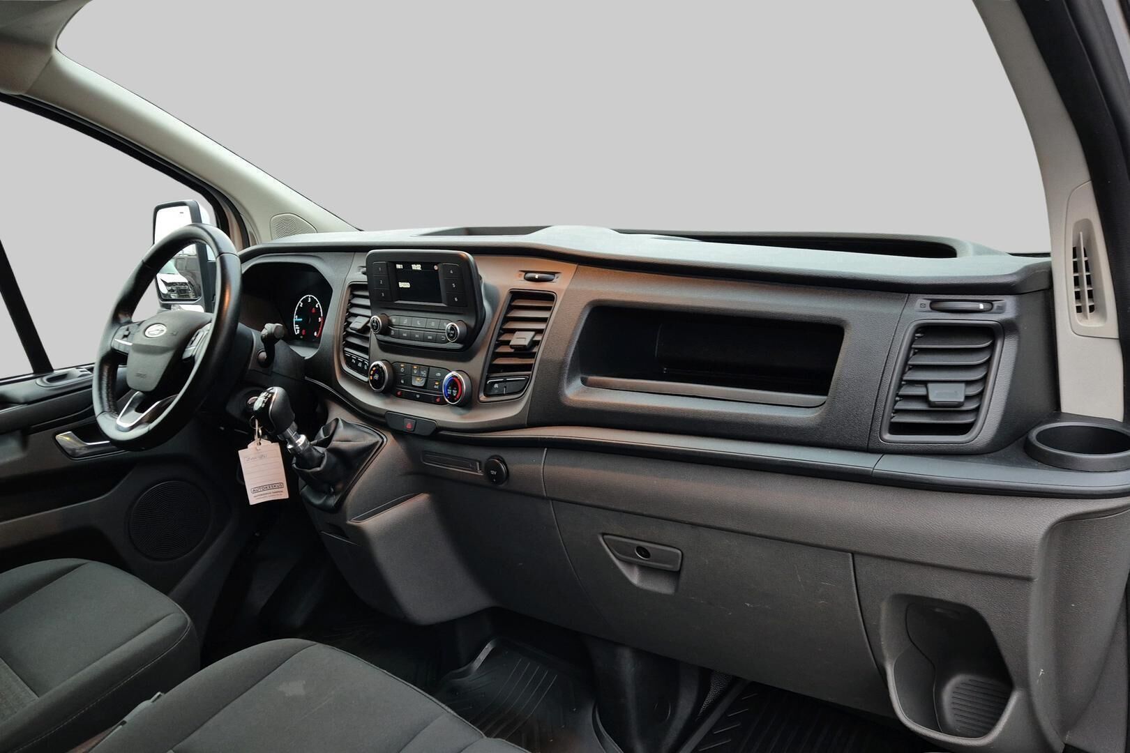 Ford Transit Custom iso kuva 21