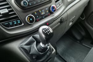 Ford Transit Custom esikatselu 12