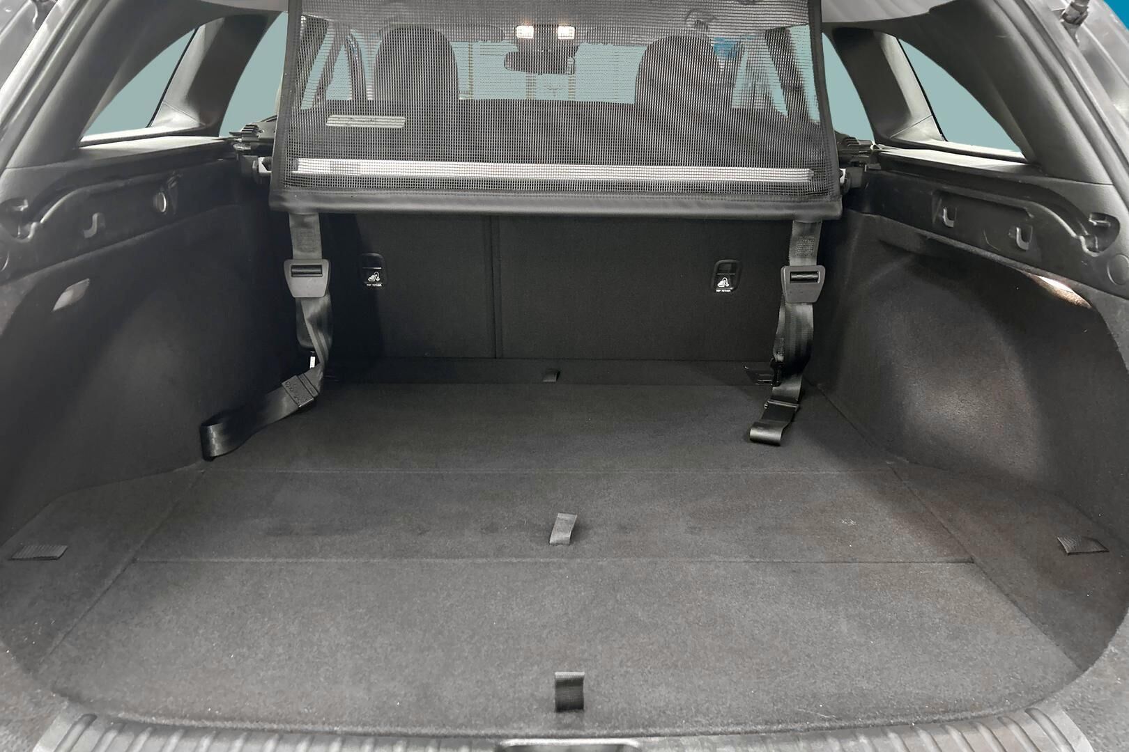 Kia Ceed iso kuva 12